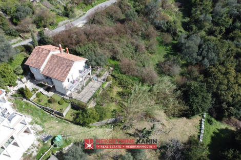 House, 2 260 m²